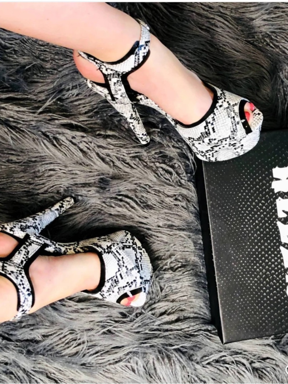 Rare Discontinued 6in Mama Mamba Black White Snakeskin Platform Stiletto Heel